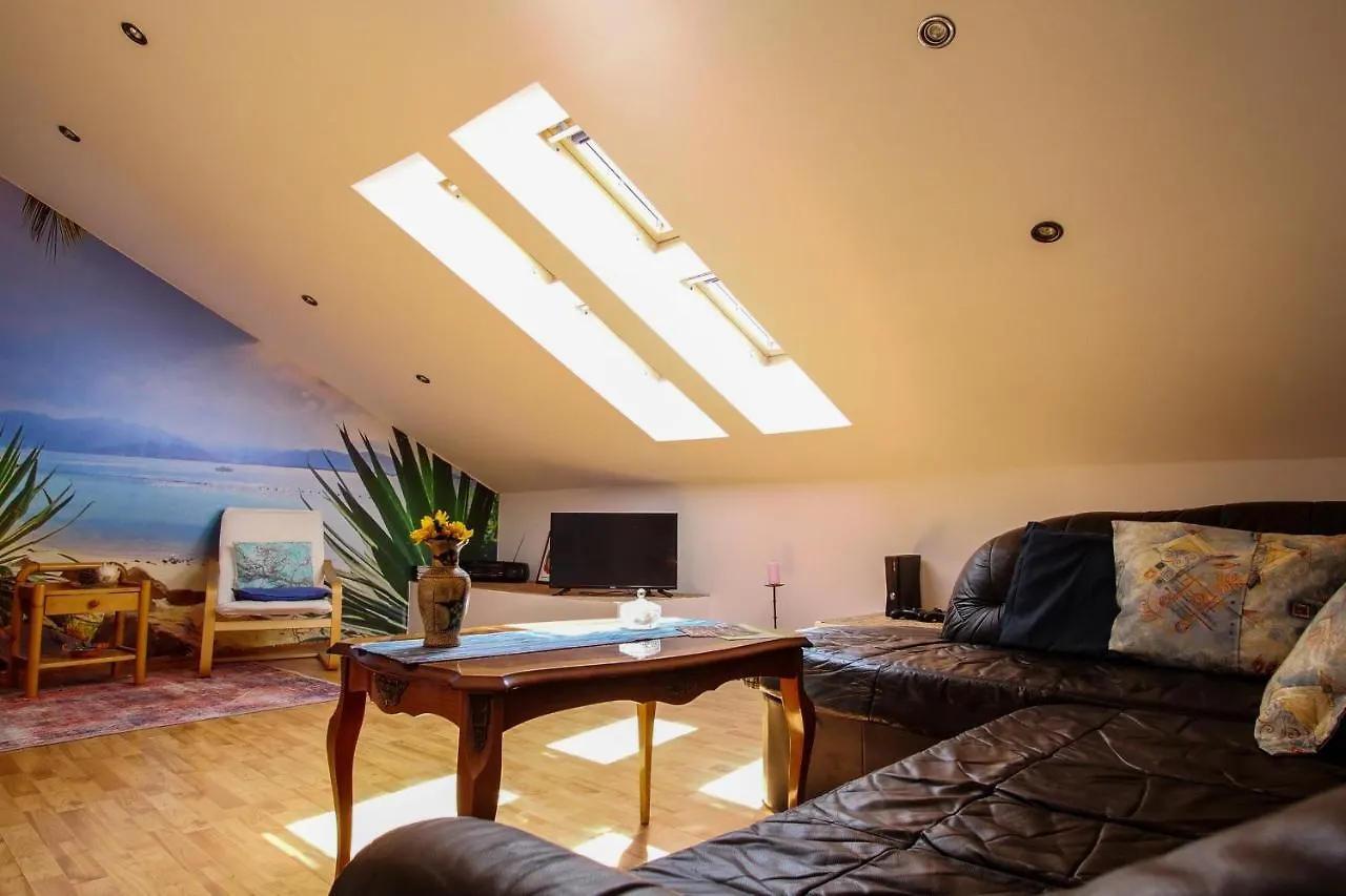 Amu Apartment بولا